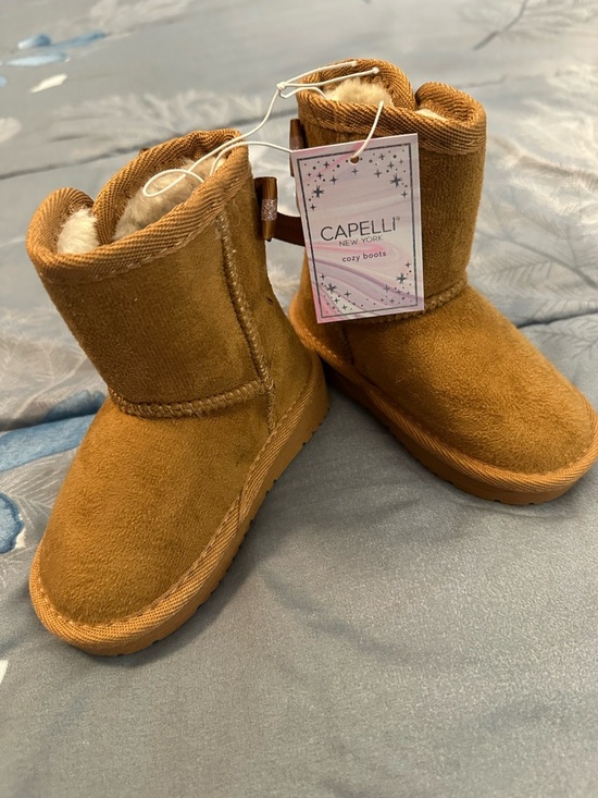 Capelli of New York Other - NWTS Capelli New York Cozy Booties in Chestnut Sz 5 Faux Suede Faux Fur